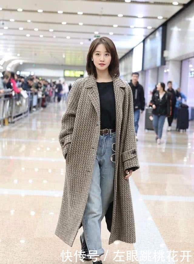  「毛呢大衣」羽绒服别再穿了，2020“大衣＋这3件内搭”最时髦显瘦，好看炸了！
