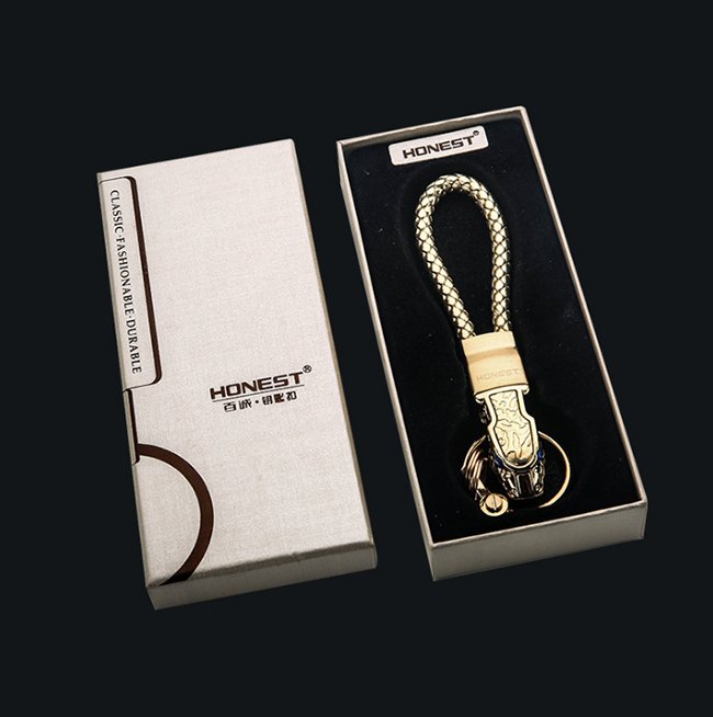 钥匙打死不再放裤兜，新一代“万能钥匙扣”挂腰间，让人相见恨晚