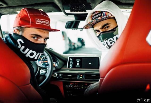 「汽车」万物皆可“Supreme”，汽车联名又会怎样？
