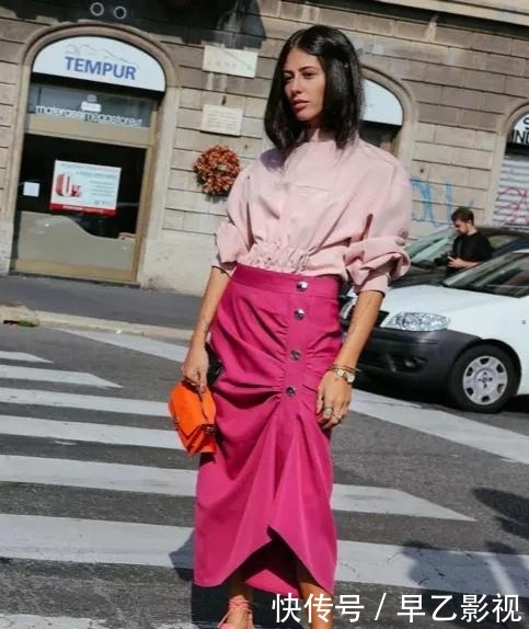 『成熟女性』2020流行色“公主粉”上线,时髦显白又高级,早穿早美!