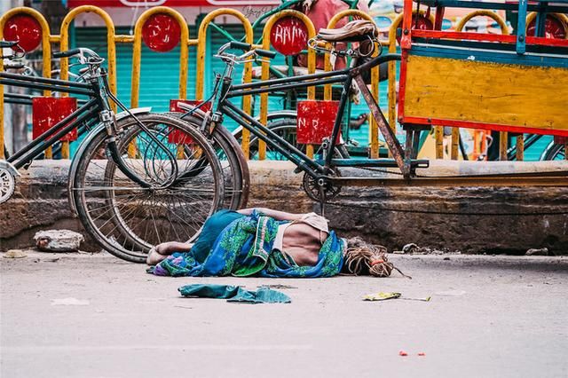 走进印度:中国女游客亲临印度,感受印度的真实生活!