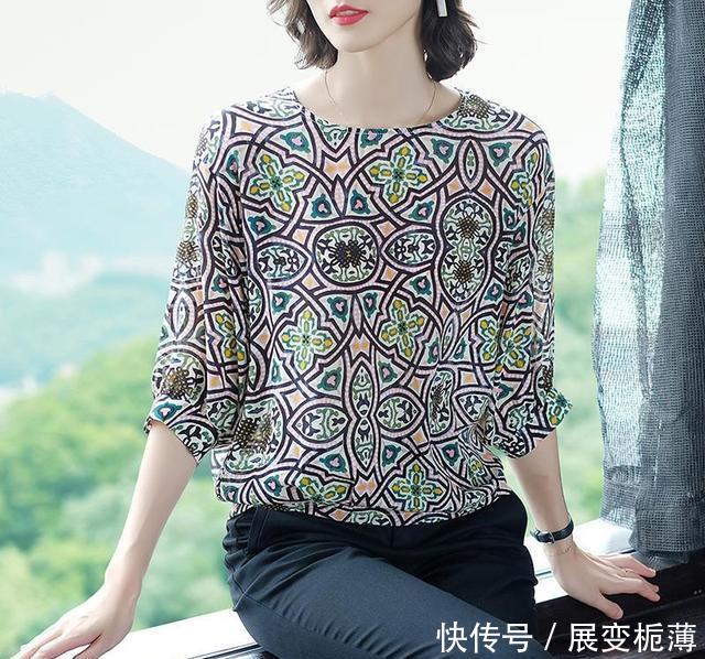  漂亮：女人丰满不叫胖，叫漂亮！刚上新的几款“松垮衫”，轻松遮肉显瘦
