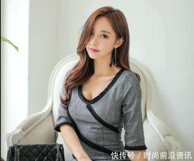紧身裙美女：个性潮流的年轻女孩，穿搭时髦，好身材十分抢眼！