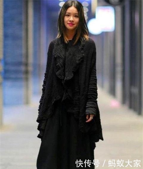 『美女』气质的街拍:优雅的美女,婀娜的美态。