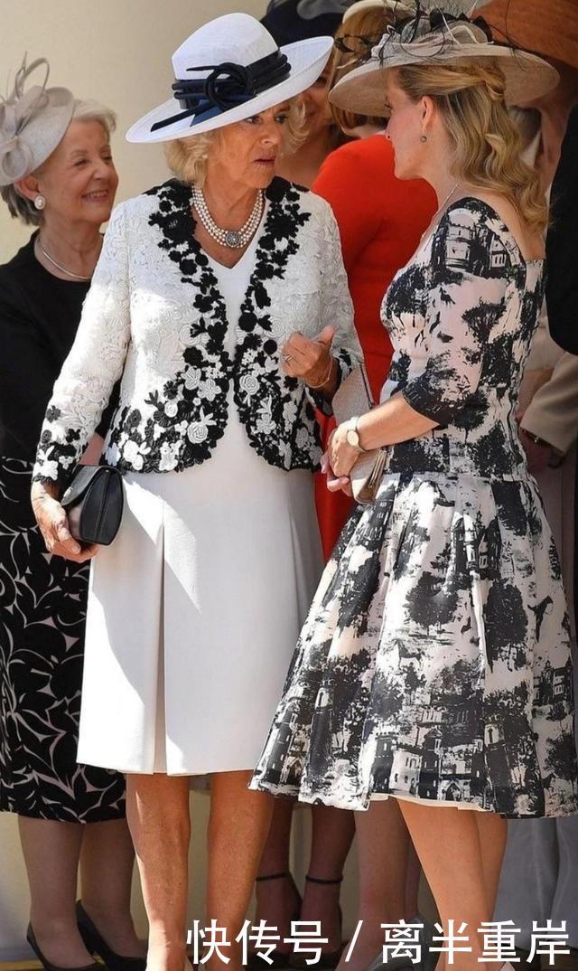 [气质]能让查尔斯痴迷的卡米拉也是有点料的，撞衫戴安娜小黑裙不输气质