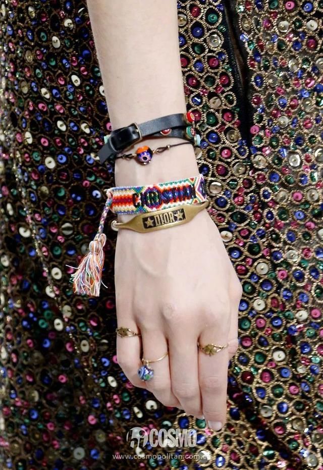 时髦办|道理我都懂，所以到底哪些戒指叠戴最好看?