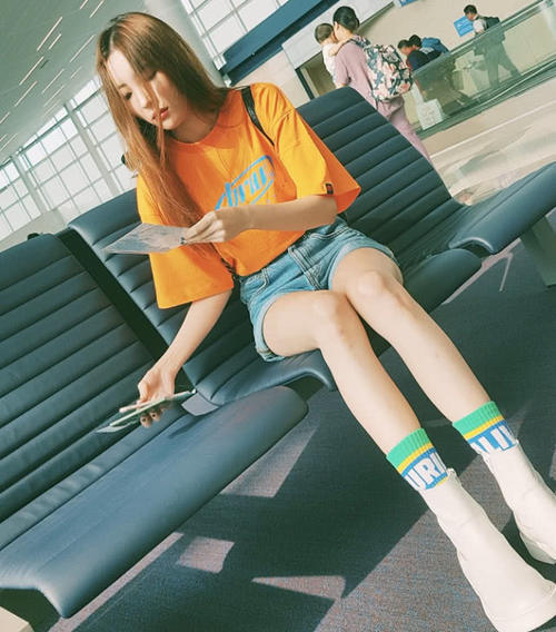 当韩国的李宣美遇到中国的李溪芮，谁是“亚洲腿精”一看就知道