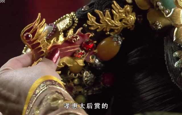 甄嬛传谁演的华妃