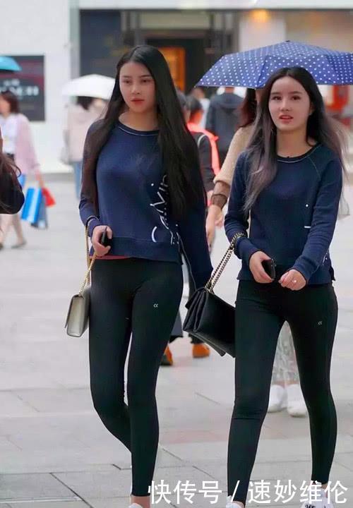 【闺蜜】街拍时尚美女，逛街的漂亮闺蜜，五官精致韵味十足