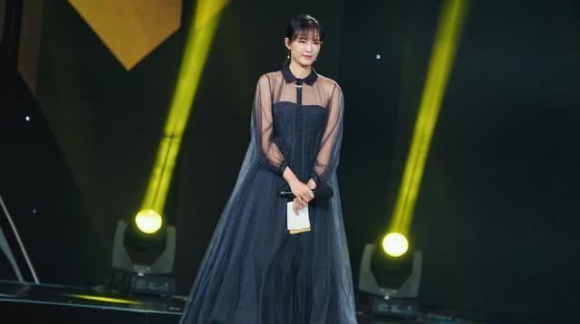  『少女』缝制一件2020春季流行穿的网纱裙,仙气又减龄,穿上秒变浪漫少女
