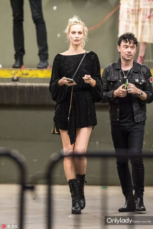 奚梦瑶、宋茜竟然不爱换鞋!一双马丁靴穿到底?!