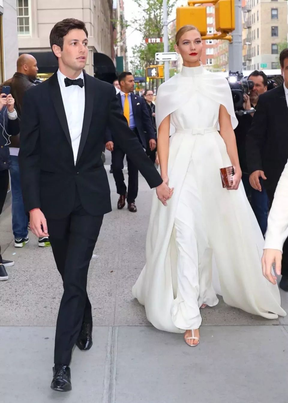 大长腿是老天爷赏饭，可她要过的人生是靠自己来赚!