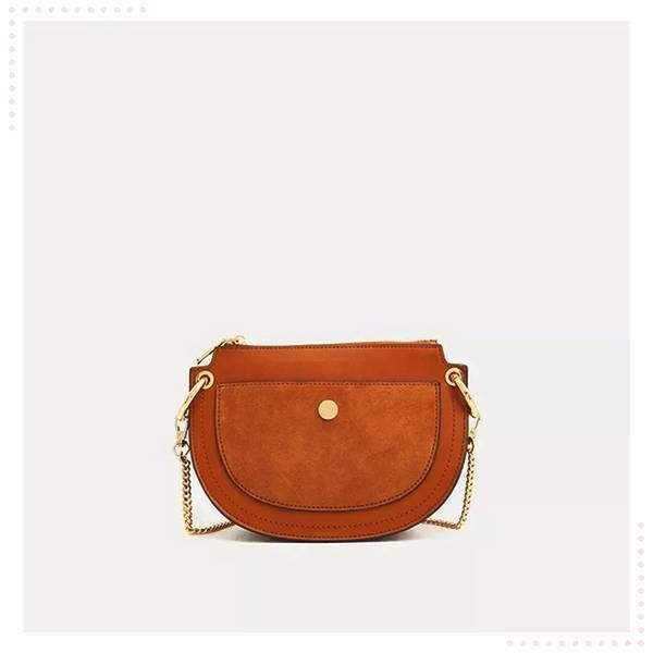 懒美人出门必备，25款凹造型小包包了解下!