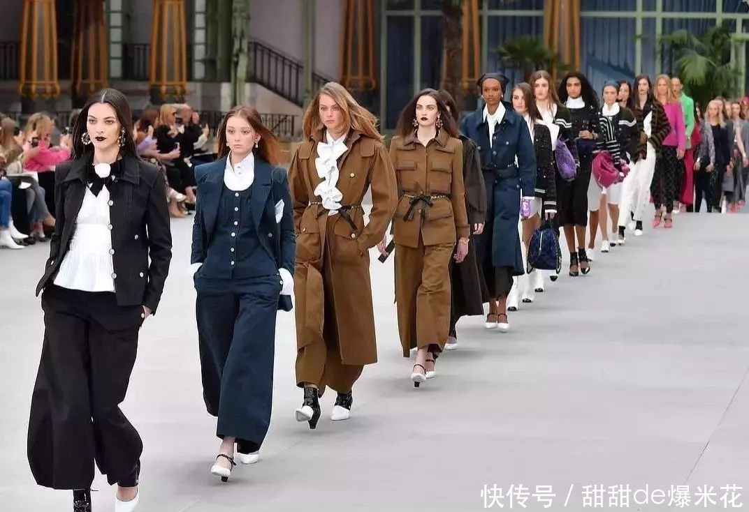 『旅程』搭乘 CHANEL 巴黎皇宫火车,开启通往新时代的旅程