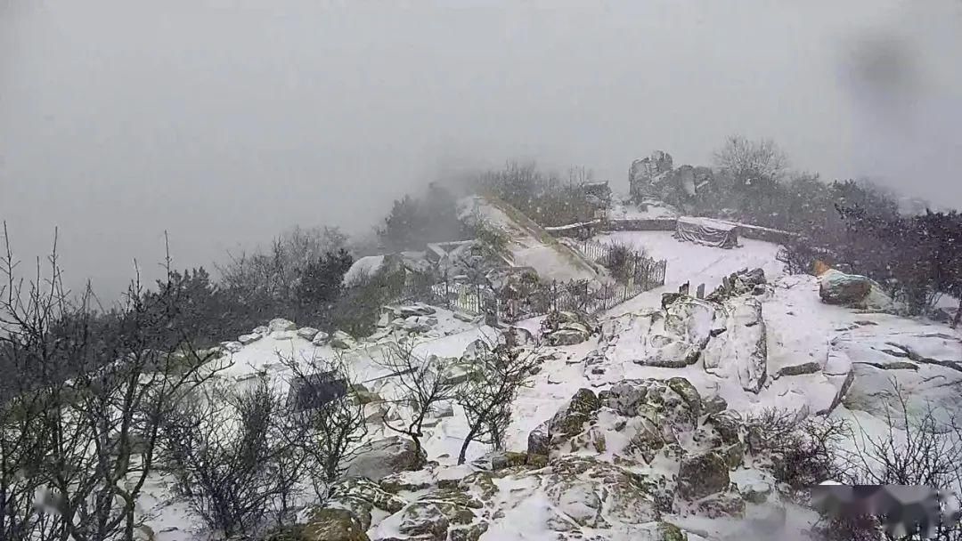  『岱宗』春雪空濛落岱宗，最美人间四月天