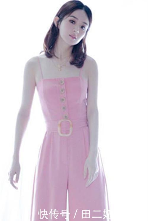 赵丽颖终于穿对了,显高又显瘦,时尚感爆棚,小土妞终于开窍了