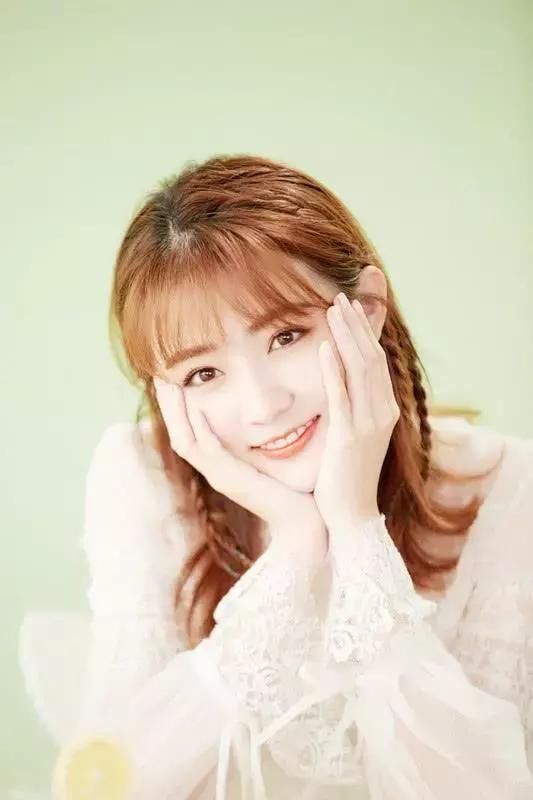 徐璐现身，没有化妆和化妆有区别，终于知道明星为啥都戴口罩了！