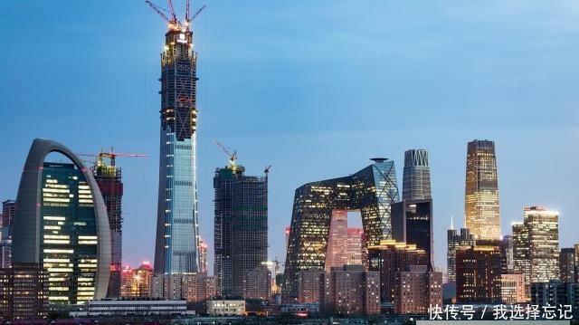  撑住：500米高楼下的地基是如何撑住整个大楼重量的？看完涨知识