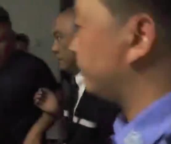 张卫健发文表示自己没事，但评论区却被冒牌货刷屏了!