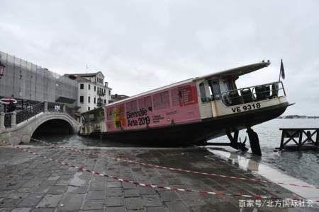 水城威尼斯被淹了！50年来最严重洪水，千年地标建筑内水深3米