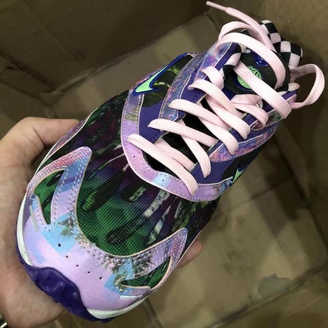 未来都市风格！复古跑鞋 Zoom Streak 全新配色即将发售