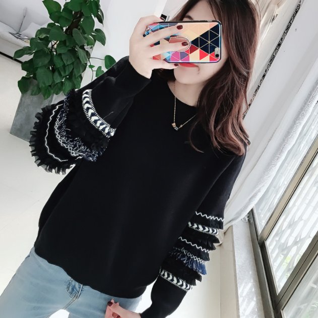 漂亮的居家小姐姐，相当有意思小衣服，既漂亮又清纯