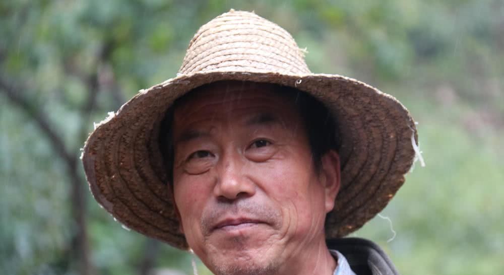  【归隐】60岁远离城市归隐深山养老，开荒种田自给自足，果蔬吃