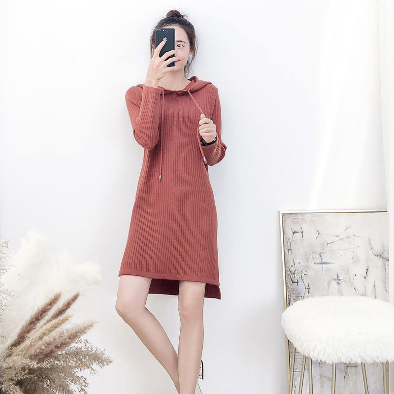 惊讶了!过了50岁的妈妈越来越美,看看这几套连衣裙,气质爆棚