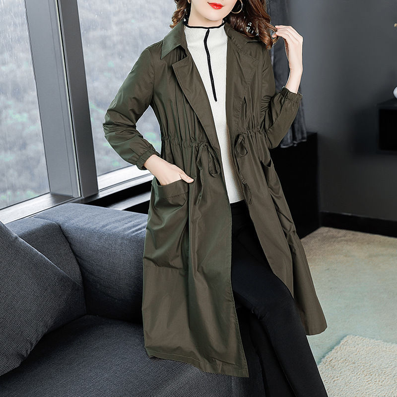 别傻傻买羽绒服,贵得要死!现流行这十款风衣,洋气又保暖