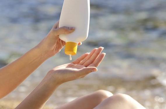 女人不管多少岁, 这4个习惯请坚持下去, 你的皮肤可能会更好!