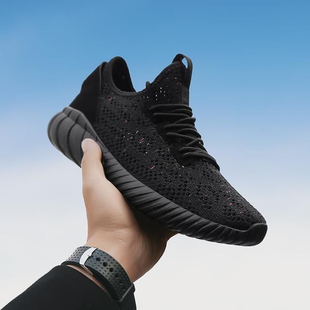 上班或聚会的男人，出门都穿这样的男鞋，从容大气没负担，贼帅气