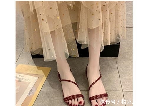 #大方#夏季凉鞋的时尚单品!既有淑女、大方、优雅,给你时尚潮流范