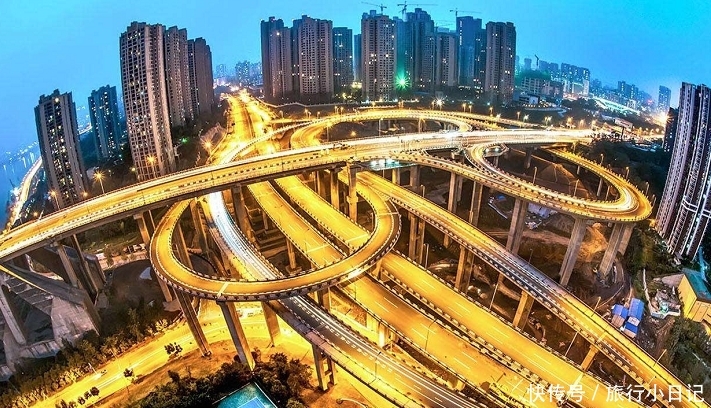 成都和重庆又吵开了！这次的攀比可没那么简单，到底谁更胜一筹？