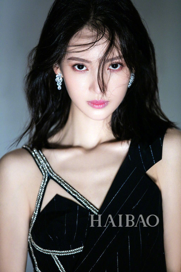 不信50款女星发型没你喜欢的!杨幂小辫超吸睛，＂璎珞＂吴谨言剪