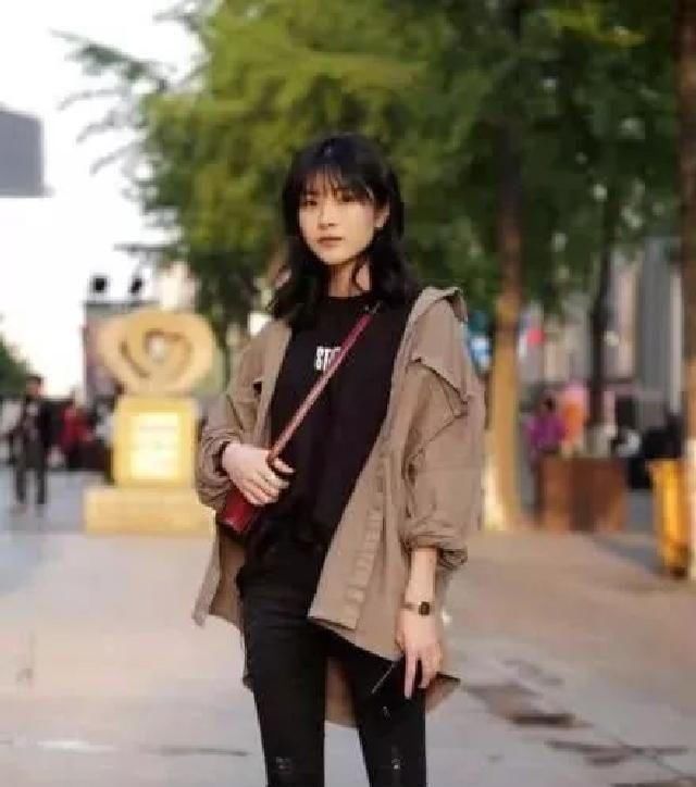  『色牛仔裤』牛仔裤简约不失潮流感，舒适百搭有魅力，甜美知性充满韵味！