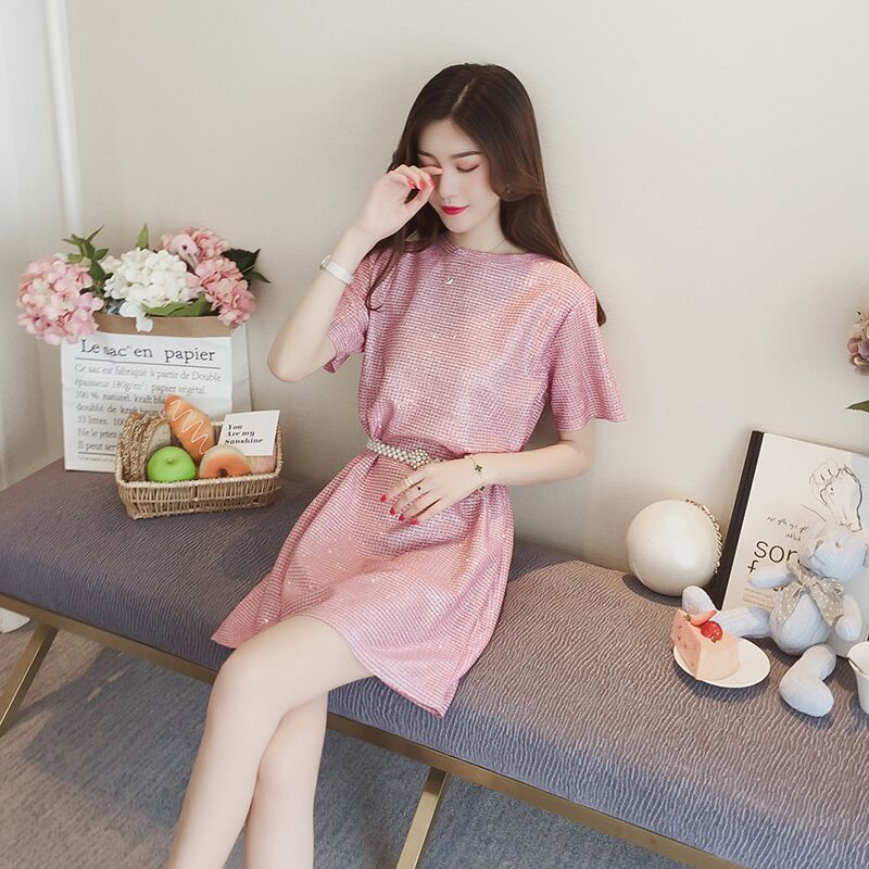 身材丰满就不要畏缩藏!试试如今巨火的紧身T恤，彰显女人好身材