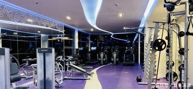 那一刻:在600多平的别墅房睡一晚是啥感觉?推开门那一刻就知道没白来