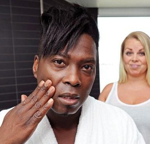 56岁大叔一年光保养费17万，刷个牙就要20分钟!