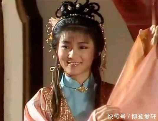 『后心』老人见到乞丐后心一沉,叫来自己女儿,说让她给你做小妾