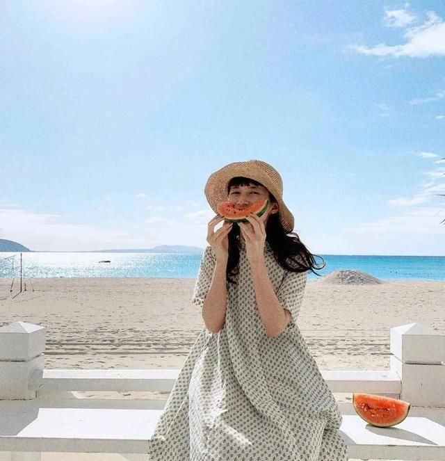  【气质】日本女生的街拍晒照惊艳时光：一身气质的穿搭