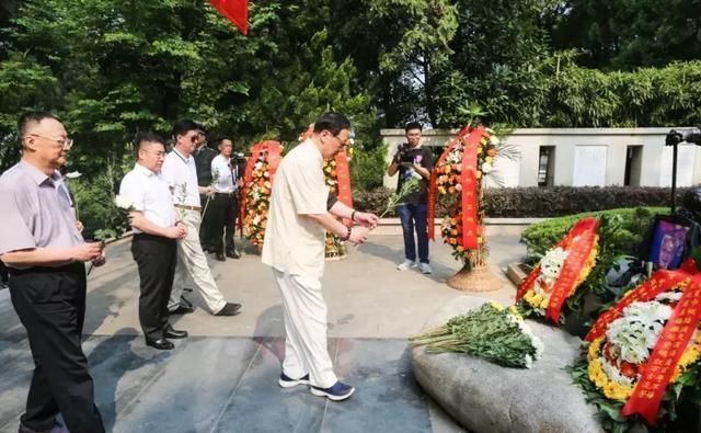  #刘芷#韩先楚将军夫人刘芷同志骨灰安放仪式