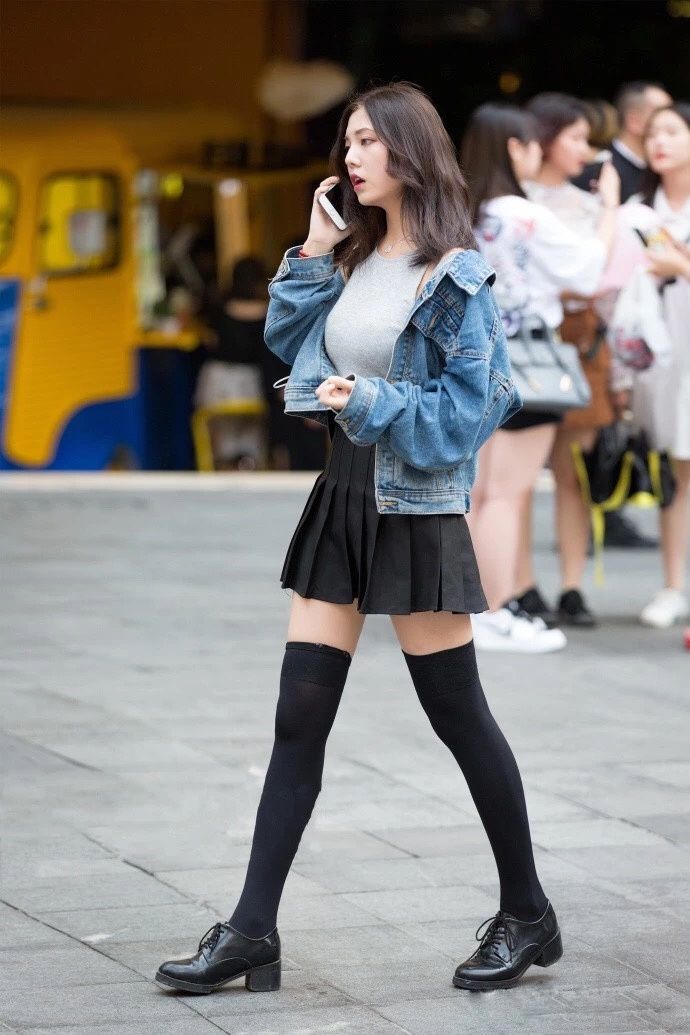 街拍丨除了脸，男人最在意女人身体哪个部位?