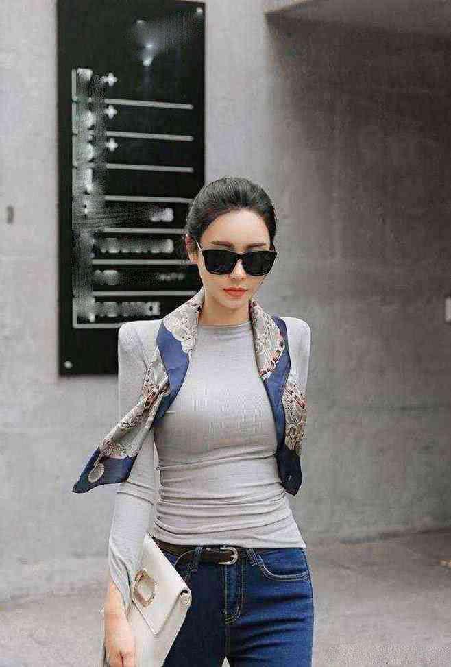 紧身裤有着一万种姿态，穿出优美身形，美的不想眨眼