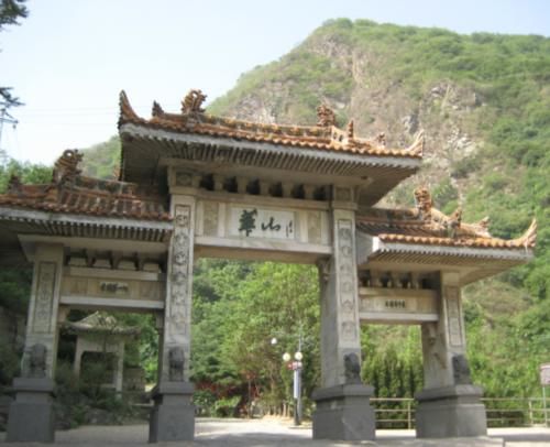 华山不止有长空栈道，还有这三大“怪象”，至今都没有合理解释！