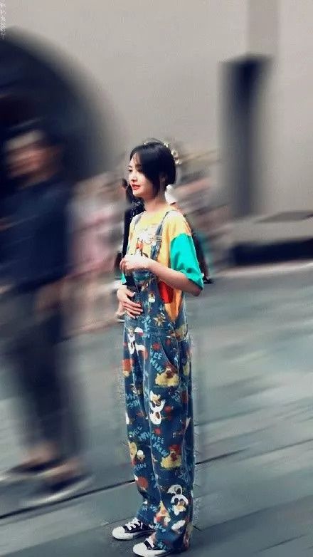 郑爽素颜真的那么美?教你1秒识破女星心机素颜妆!