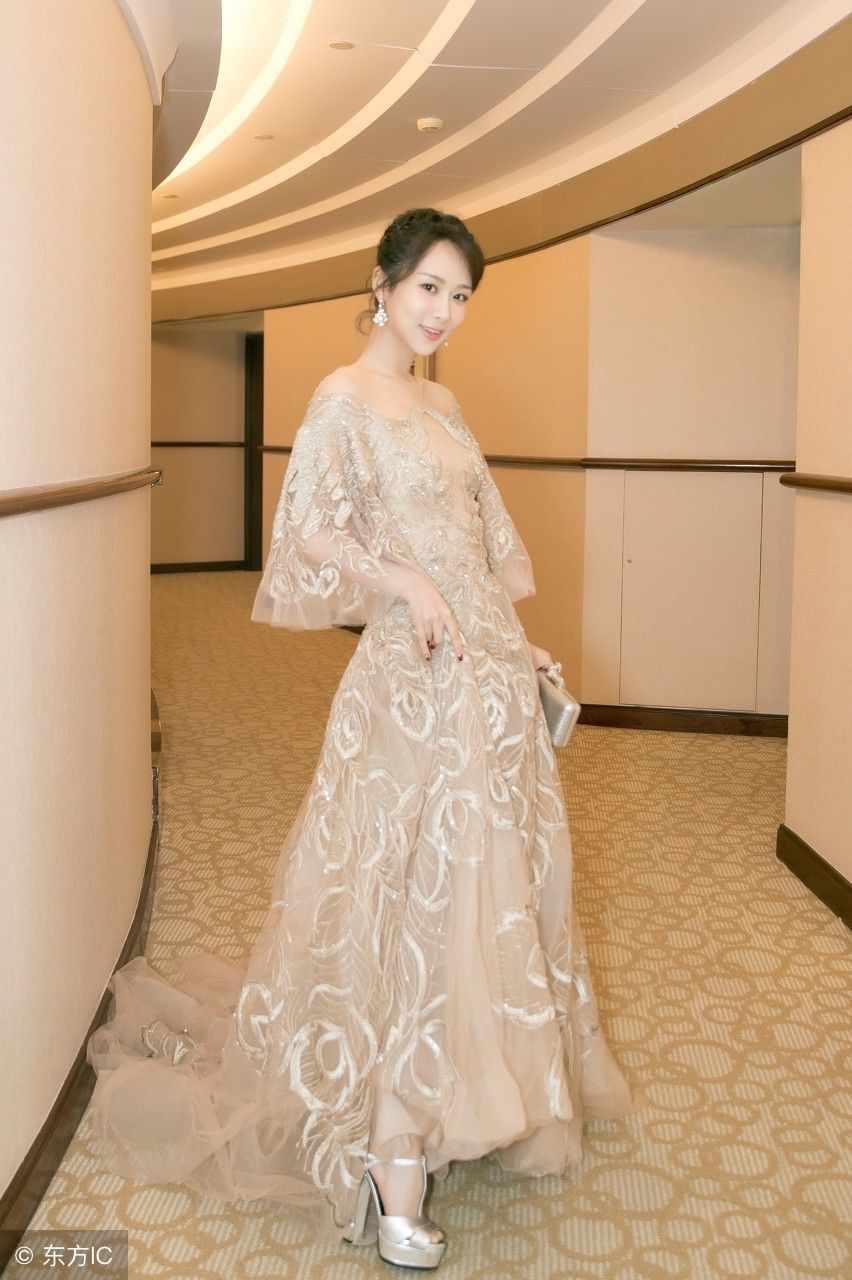 杨紫的穿衣搭配值得你去学习尤其是第七张图