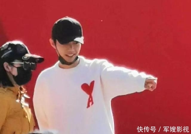 肖战央视跨年是不是取消了