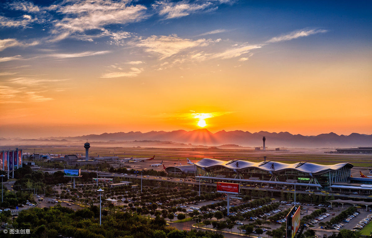 中国唯一开通了市内航班的直辖市，全程260公里，票价500