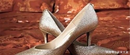 「高跟鞋」女生穿高鞋是一种自虐行为吗?女生穿高跟鞋到底有什么好处?