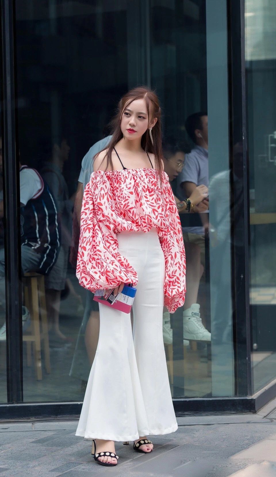 街拍丨永远不要用一种美定义女人，她们美得不一样!